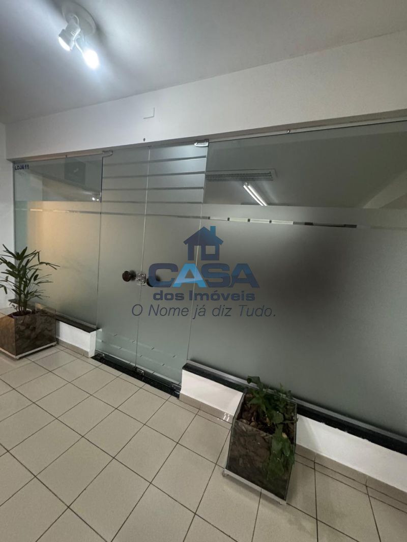 Excelente Loja N° 11 - 1° andar - Centro Comercial Ponto Nobre!