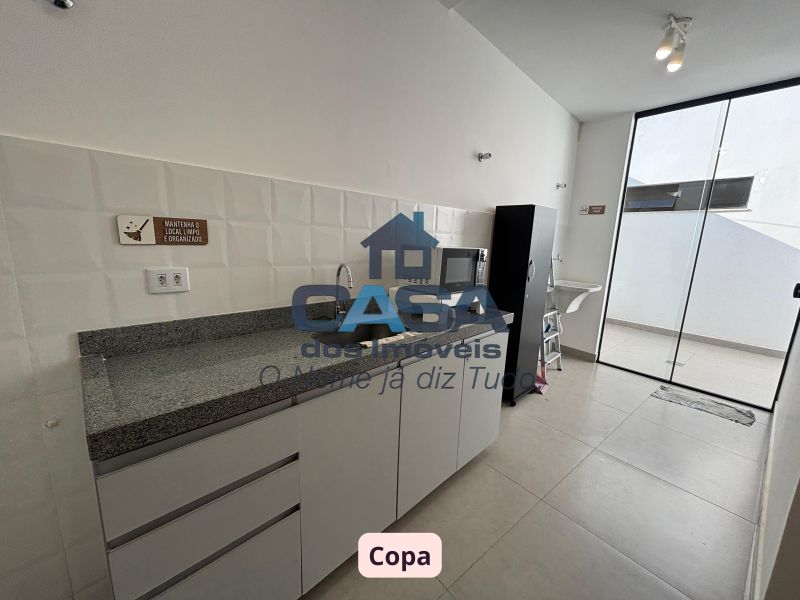 Sala Comercial N° 04 -  1° andar - Ayra Condomínio de Salas Comerciais