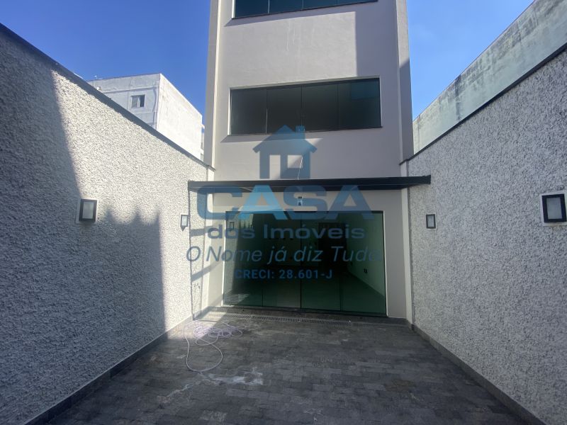 Excelente Prédio Comercial com elevador | Centro