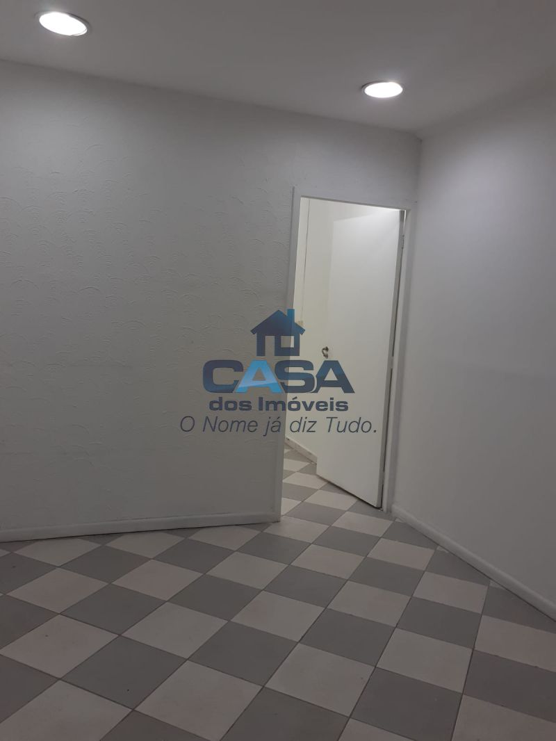 Excelente Loja N° 03 - Subsolo - Galeria Raposão!