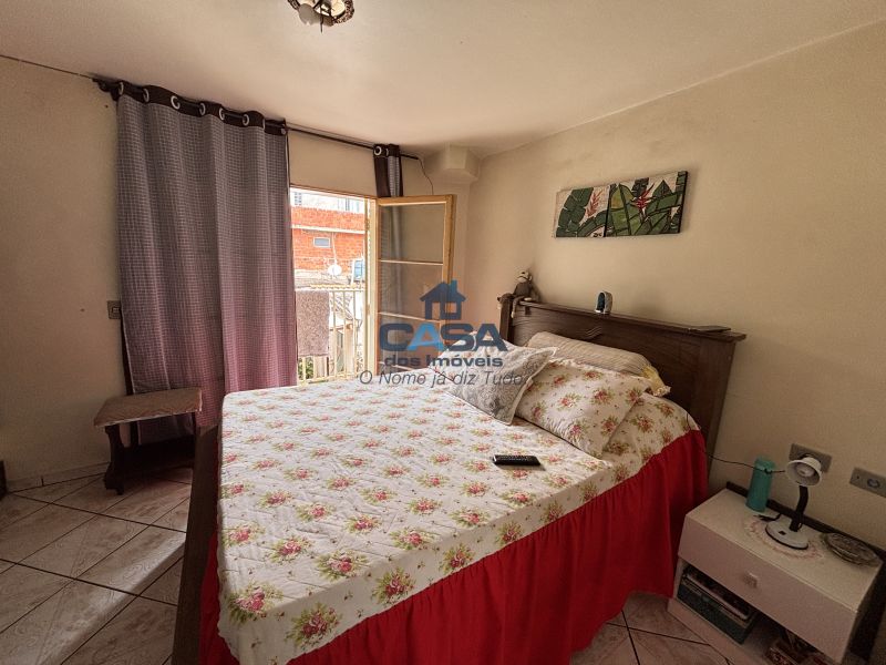 Ótima Casa com 3 dormitórios!