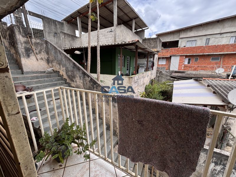 Ótima Casa com 3 dormitórios!