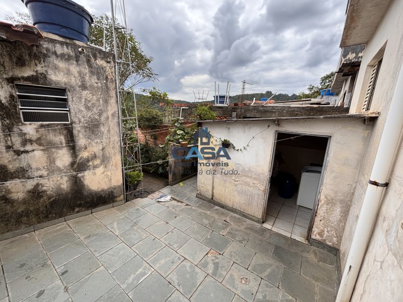 Ótima Casa com 3 dormitórios!