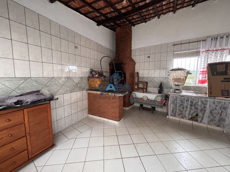 Ótima Casa com 3 dormitórios!