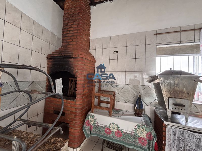 Ótima Casa com 3 dormitórios!