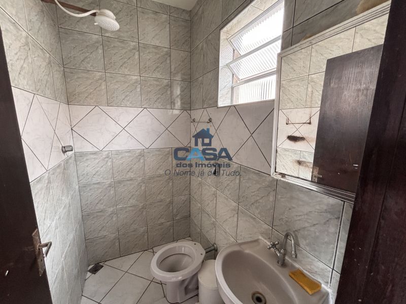 Ótima Casa com 3 dormitórios!