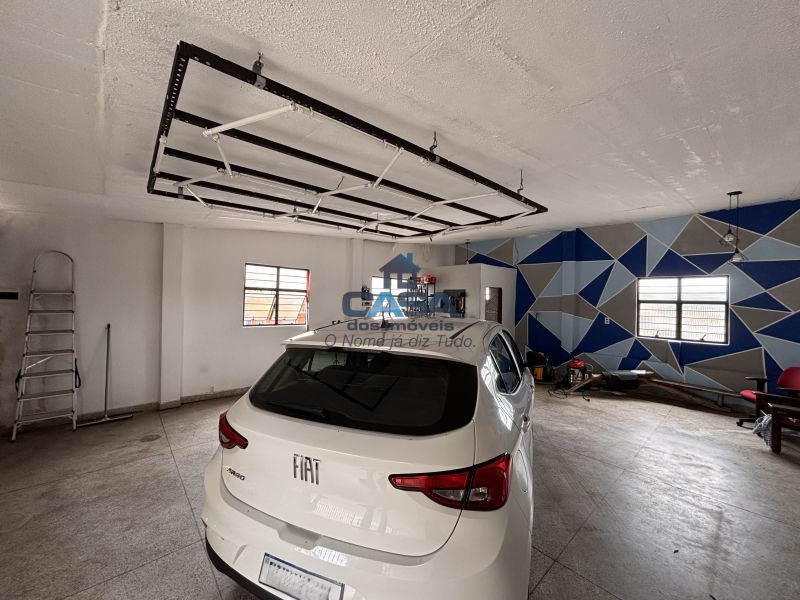 Ótima Casa com 3 dormitórios!