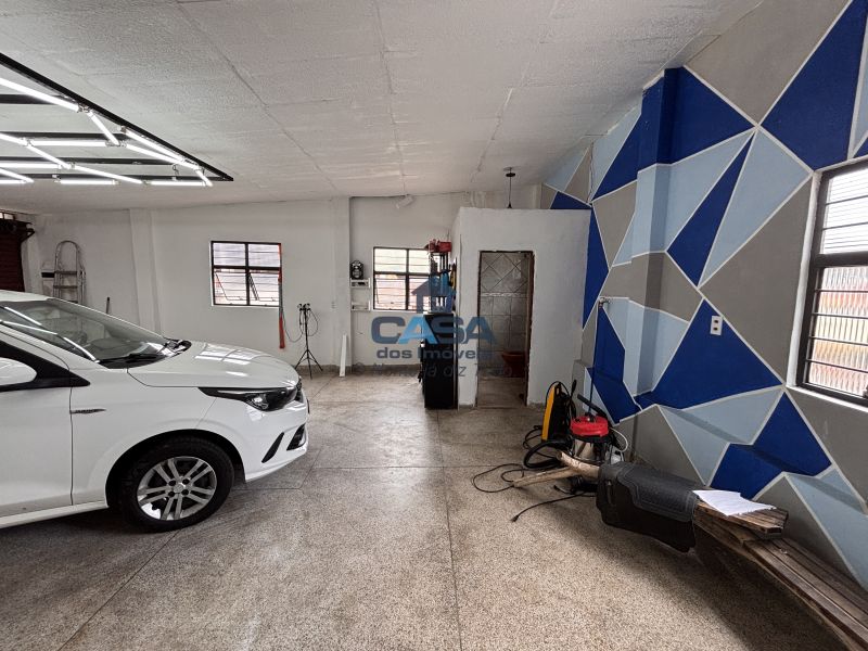 Ótima Casa com 3 dormitórios!