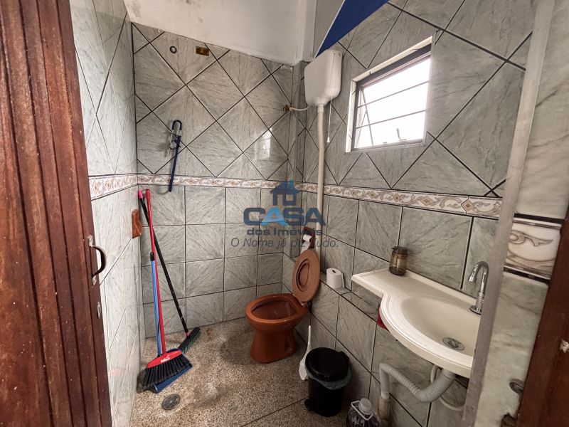 Ótima Casa com 3 dormitórios!