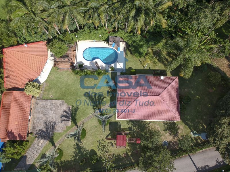 Maravilhosa chacrinha com piscina!