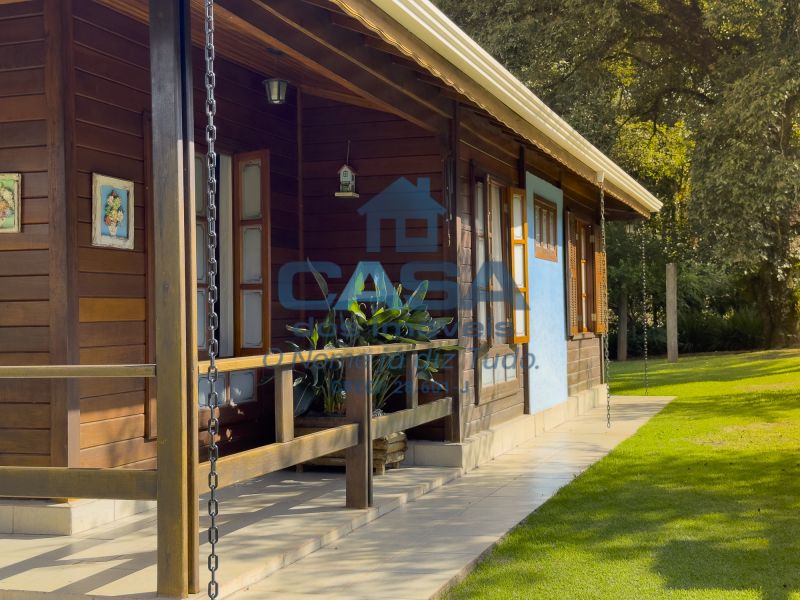 Maravilhosa chacrinha com piscina!