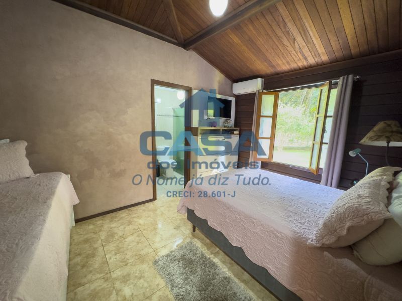 Maravilhosa chacrinha com piscina!