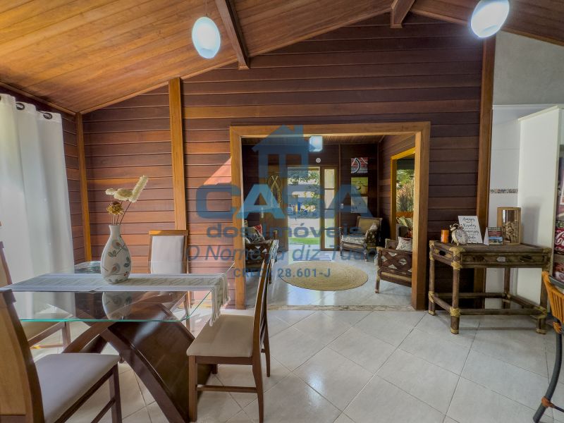 Maravilhosa chacrinha com piscina!