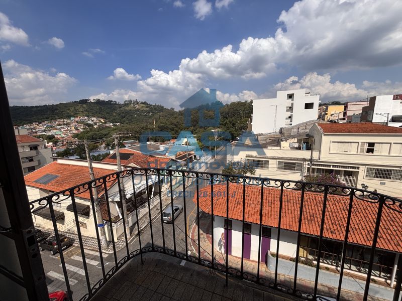 Apartamento Amplo no Centro! 