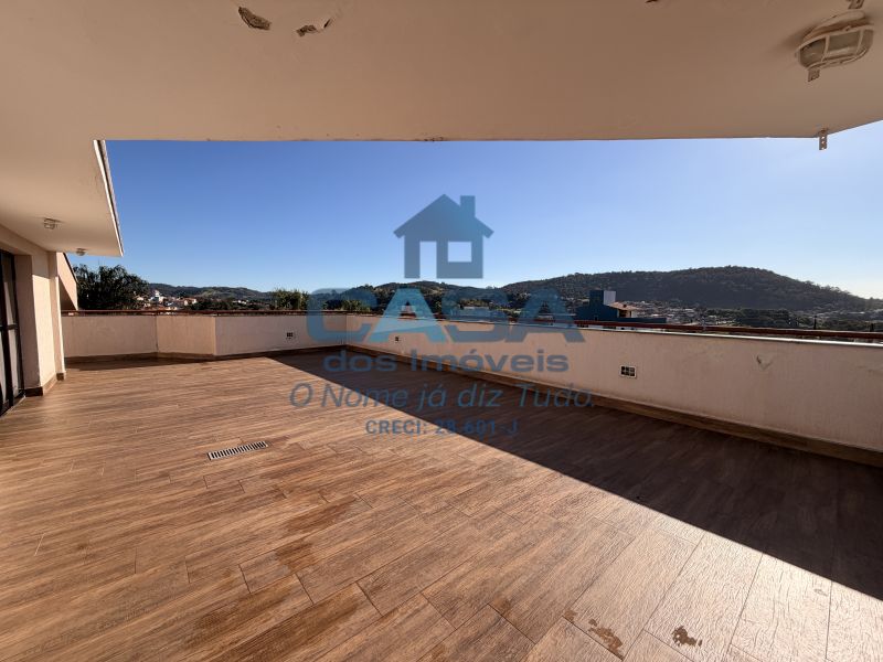 Belíssimo Duplex com terraço no Jardim Flórida!