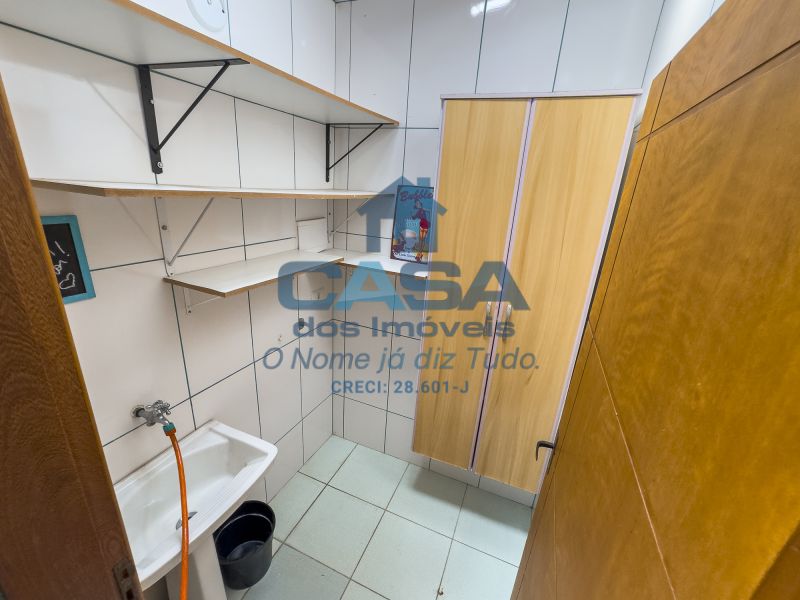 Linda Casa em Condomínio com Área Gourmet e Vista para Montanha