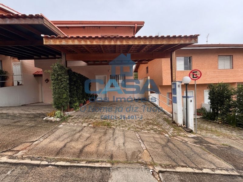 Ótimo Sobrado Semi Mobiliado em Condomínio Fechado!