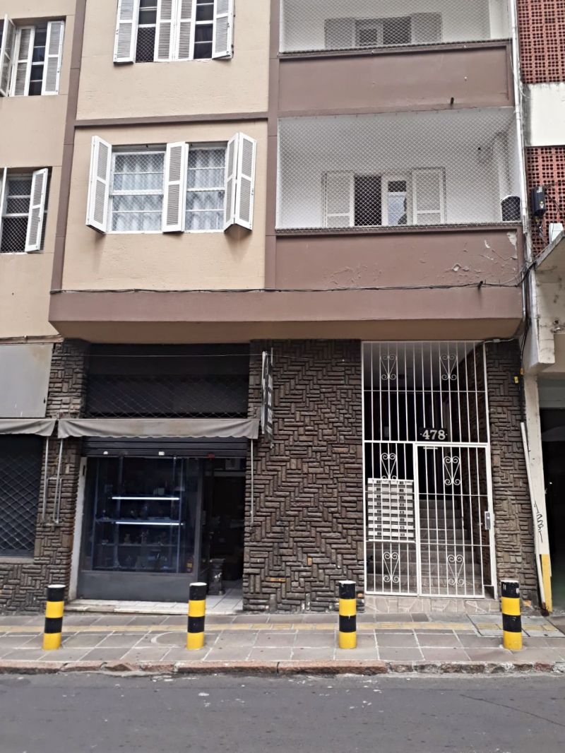 Apto 2 quartos  no bairro CENTRO HISTÓRICO