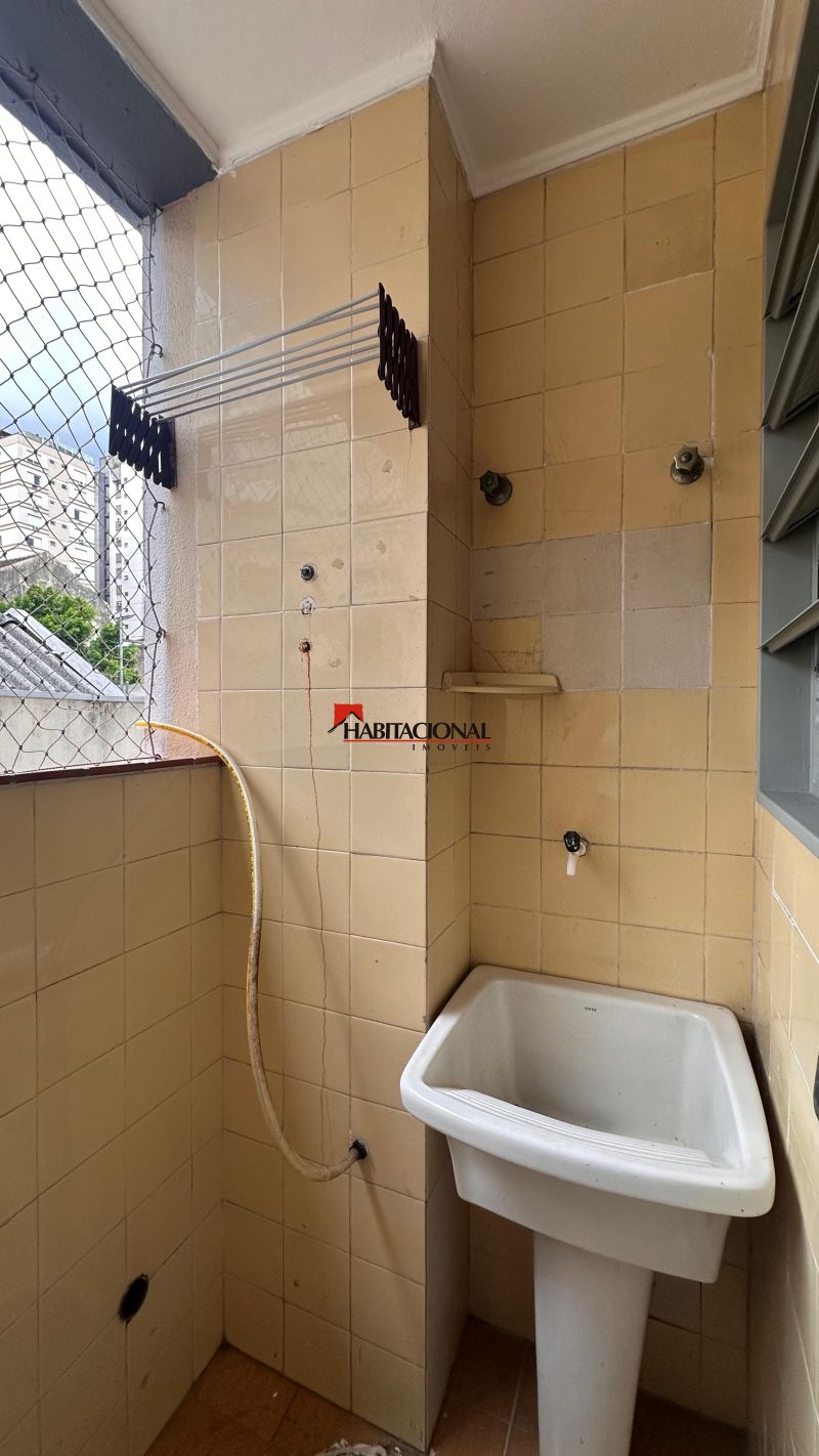 Kit / JK 1 quarto  no bairro FLORESTA