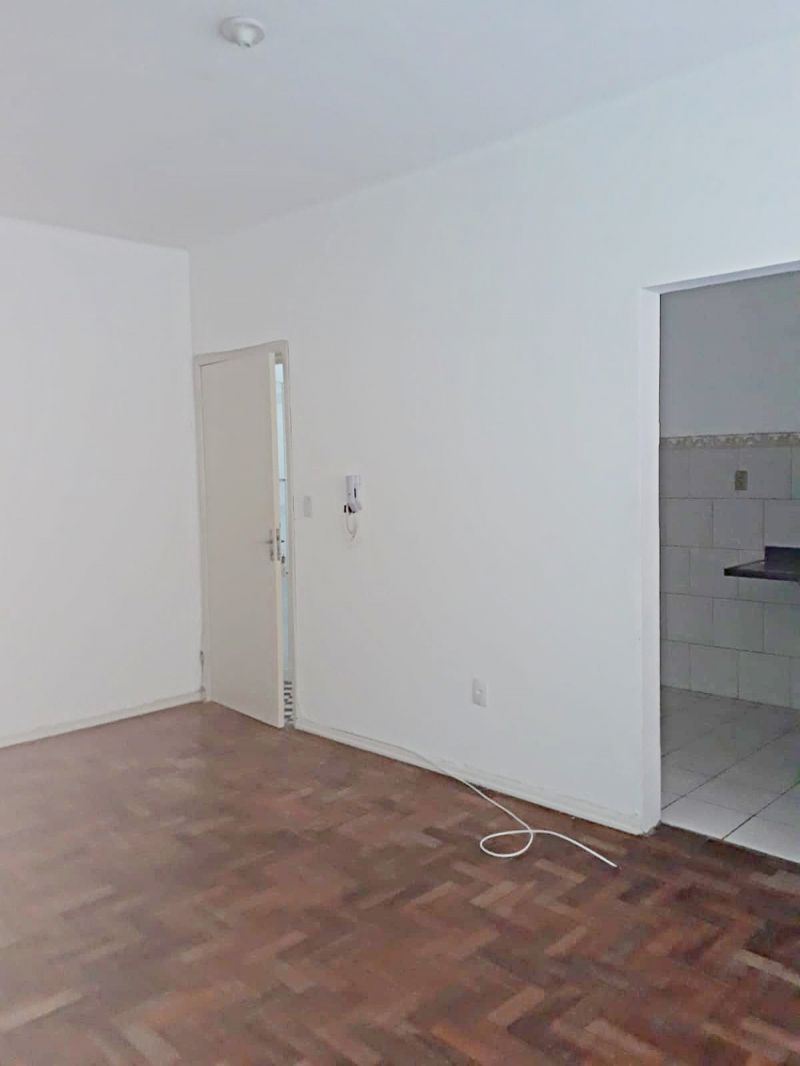 Apto 2 quartos  no bairro CENTRO HISTÓRICO