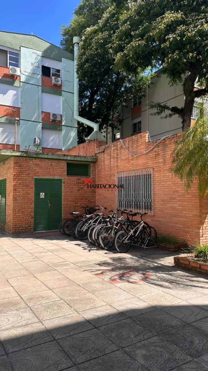 Apto 4 quartos  no bairro CRISTAL