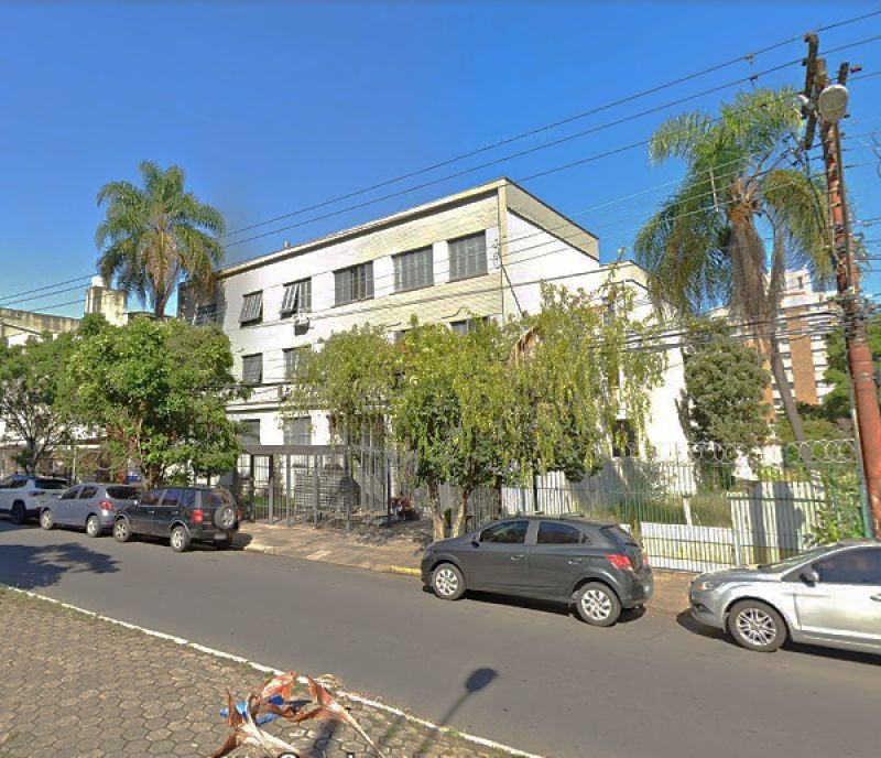 Apto 2 quartos  no bairro MENINO DEUS