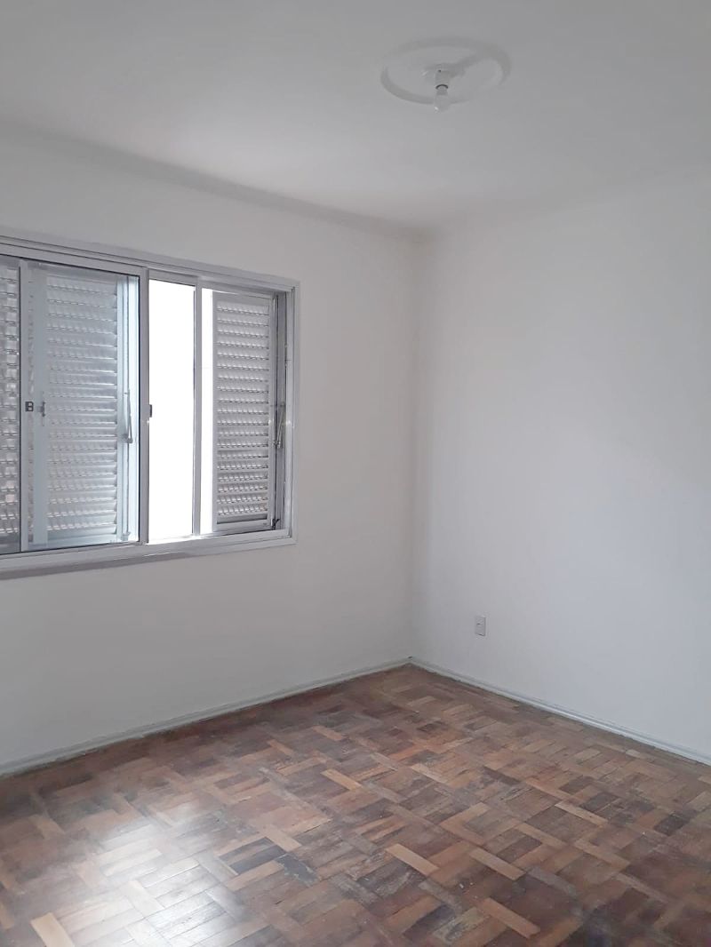 Apto 2 quartos  no bairro MENINO DEUS