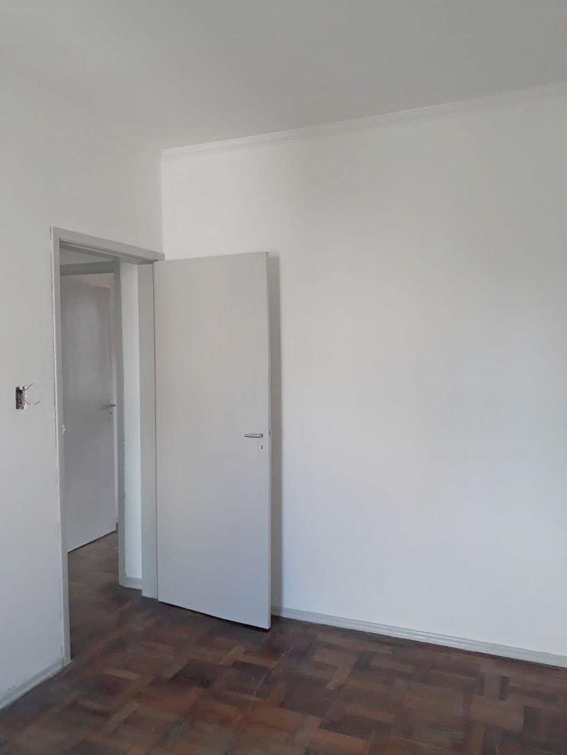 Apto 2 quartos  no bairro MENINO DEUS