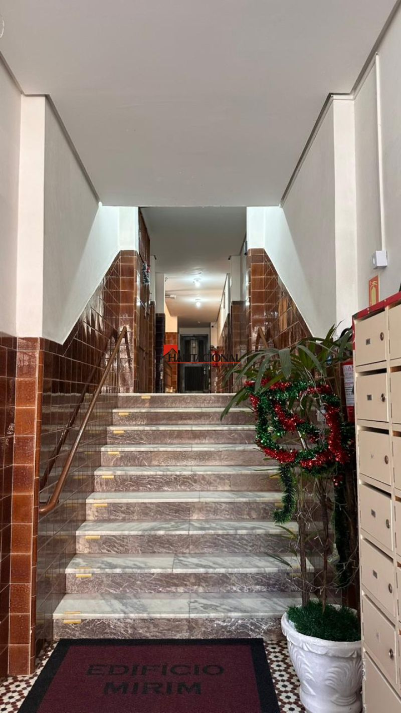 Kit / JK 1 quarto  no bairro FLORESTA