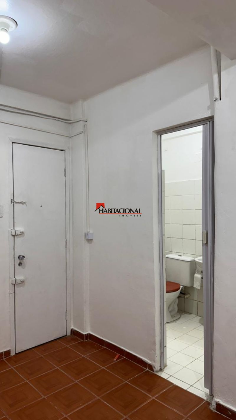 Kit / JK 1 quarto  no bairro FLORESTA