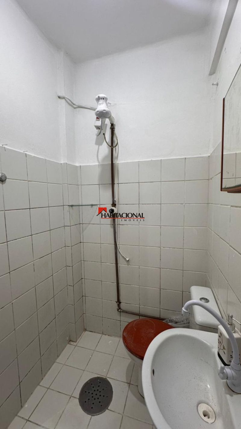 Kit / JK 1 quarto  no bairro FLORESTA