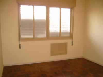 Apto 2 quartos  no bairro MENINO DEUS