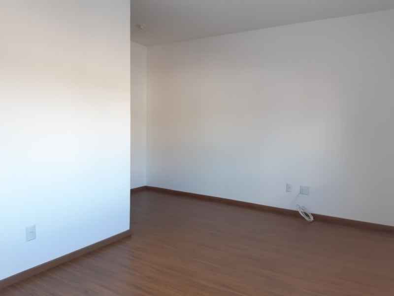 Apto 2 quartos  no bairro GLORIA