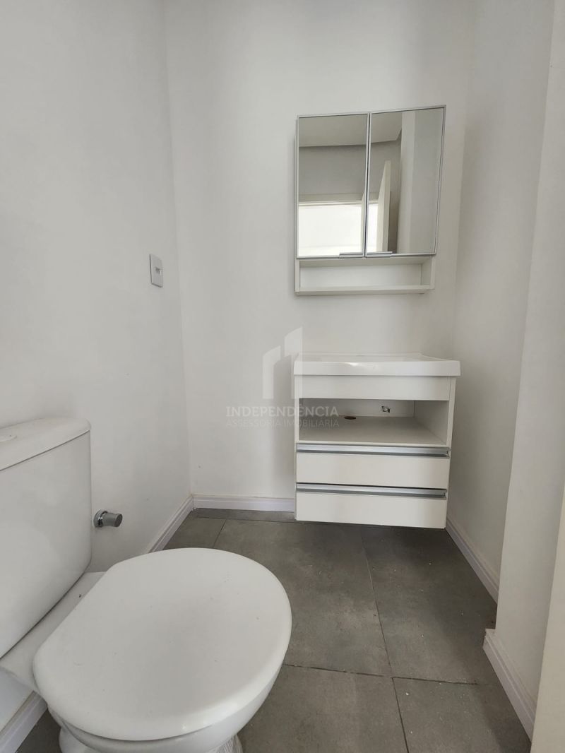 APARTAMENTO 2 quartos  no bairro SANTA CECÍLIA em PORTO ALEGRE