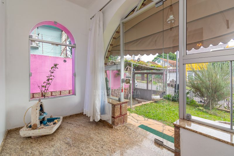 CASA 4 quartos  no bairro SANTA TEREZA em PORTO ALEGRE