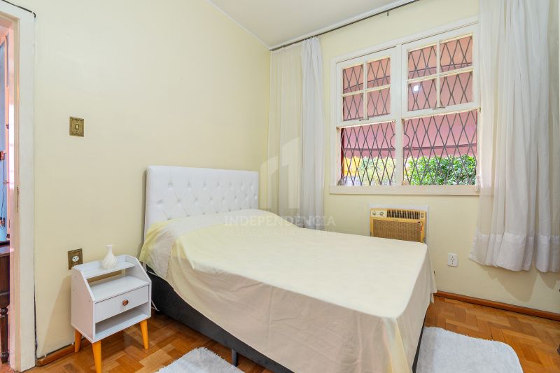 CASA 4 quartos  no bairro SANTA TEREZA em PORTO ALEGRE
