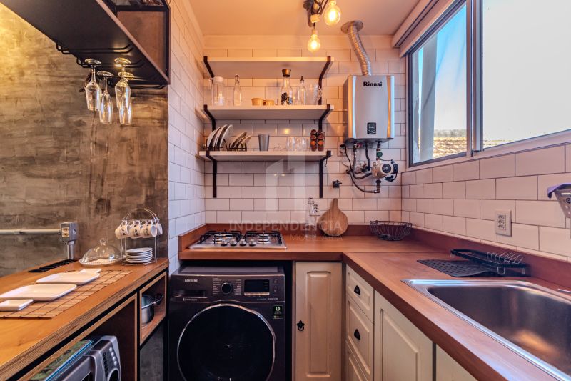 STUDIO  1 quarto  no bairro RIO BRANCO em PORTO ALEGRE