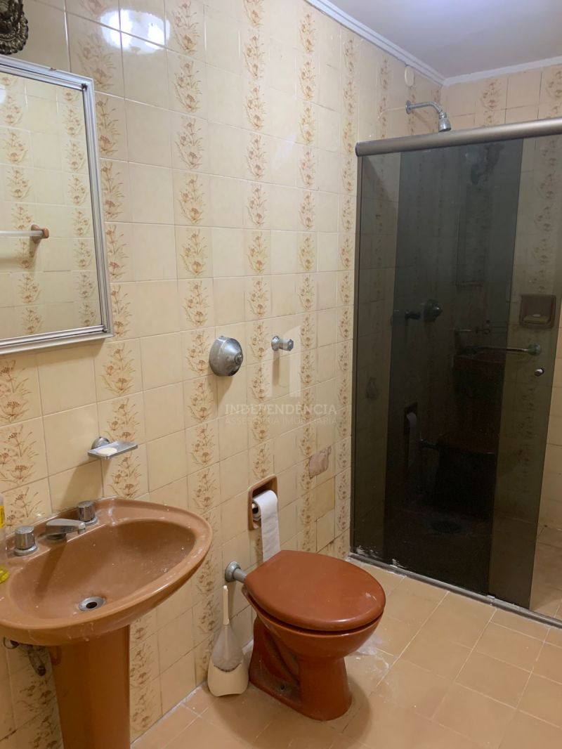 APARTAMENTO 3 quartos  no bairro SANTA CECÍLIA em PORTO ALEGRE