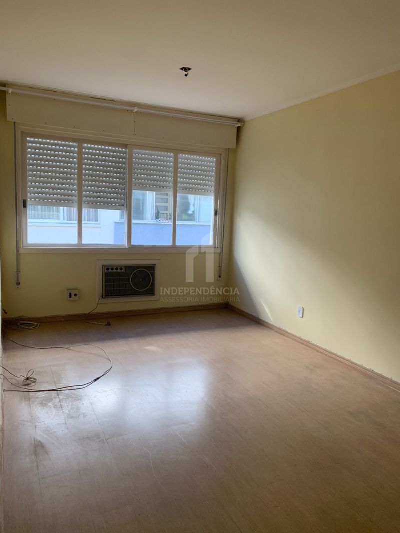 APARTAMENTO 3 quartos  no bairro SANTA CECÍLIA em PORTO ALEGRE