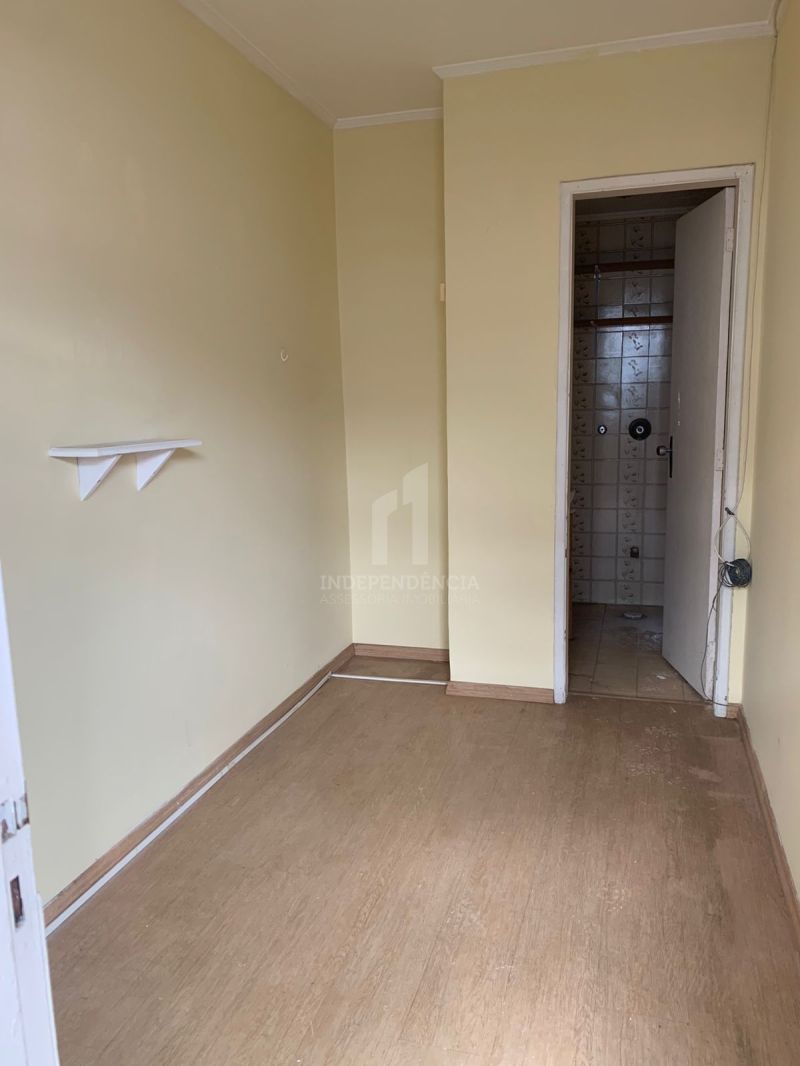 APARTAMENTO 3 quartos  no bairro SANTA CECÍLIA em PORTO ALEGRE