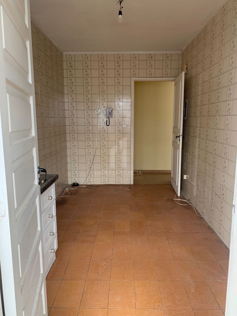APARTAMENTO 3 quartos  no bairro SANTA CECÍLIA em PORTO ALEGRE