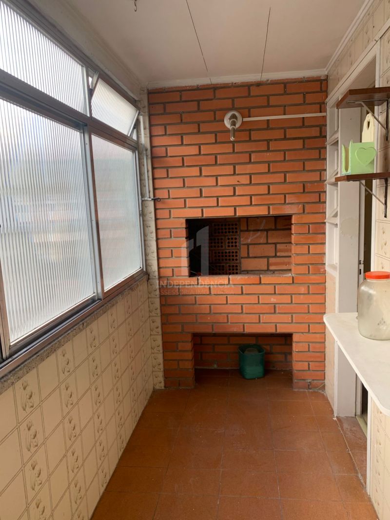 APARTAMENTO 3 quartos  no bairro SANTA CECÍLIA em PORTO ALEGRE