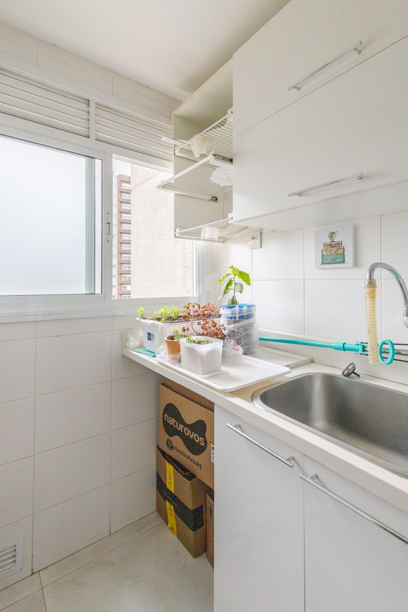 APARTAMENTO 2 quartos  no bairro PASSO DA AREIA em PORTO ALEGRE