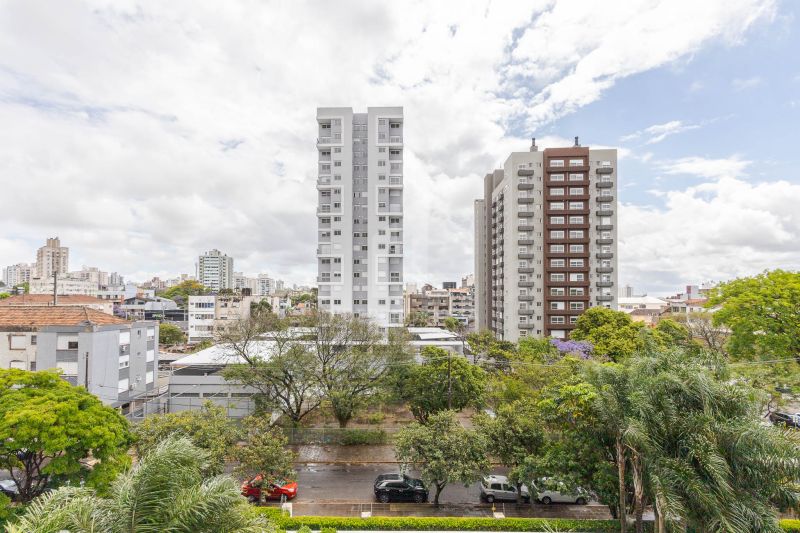 APARTAMENTO 2 quartos  no bairro PASSO DA AREIA em PORTO ALEGRE