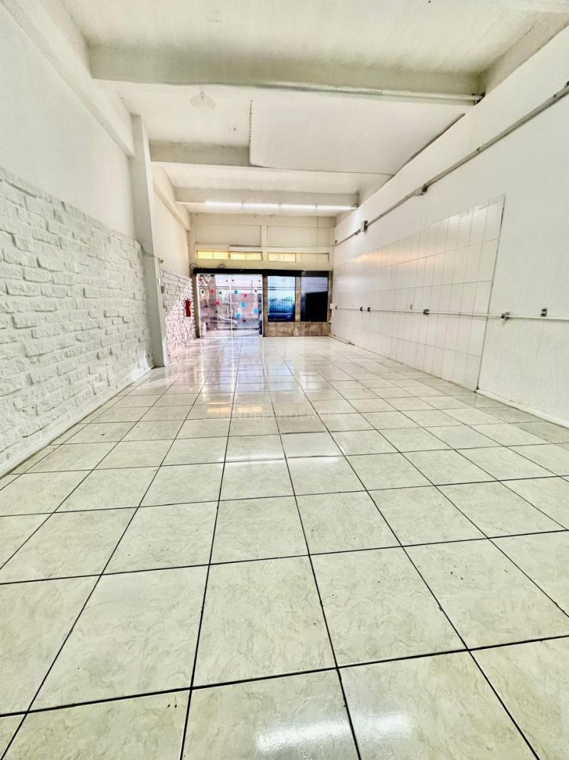 LOJA COMERCIAL no bairro VILA JARDIM em PORTO ALEGRE