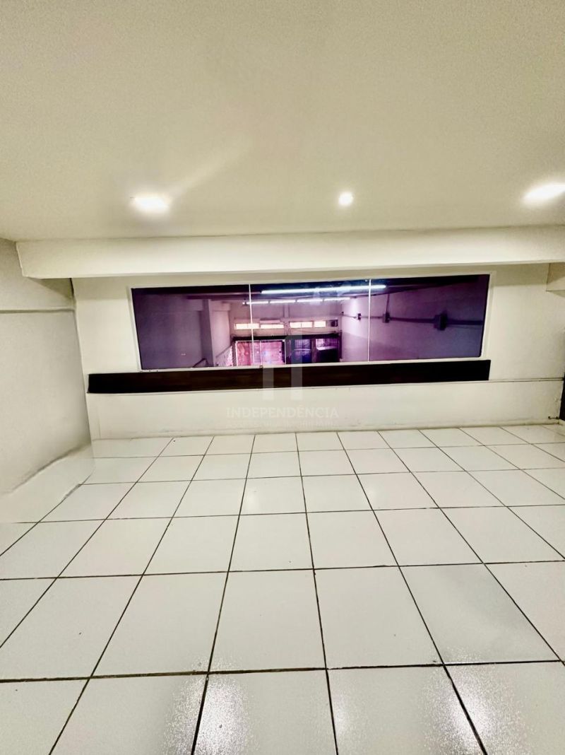 LOJA COMERCIAL no bairro VILA JARDIM em PORTO ALEGRE