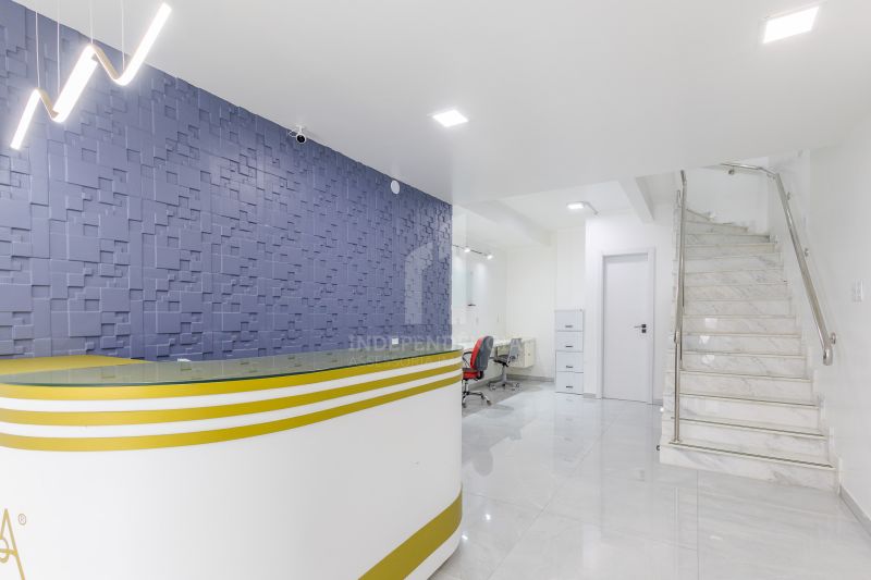 LOJA COMERCIAL no bairro CENTRO HISTÓRICO em PORTO ALEGRE