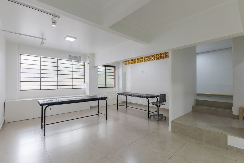 LOJA COMERCIAL no bairro CENTRO HISTÓRICO em PORTO ALEGRE