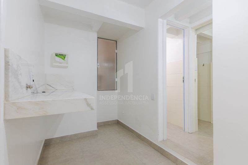 LOJA COMERCIAL no bairro CENTRO HISTÓRICO em PORTO ALEGRE