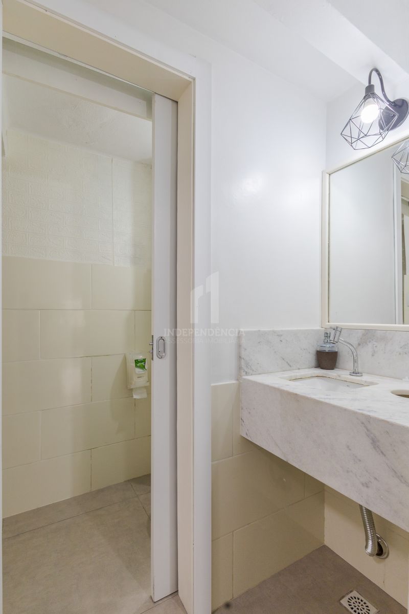 LOJA COMERCIAL no bairro CENTRO HISTÓRICO em PORTO ALEGRE